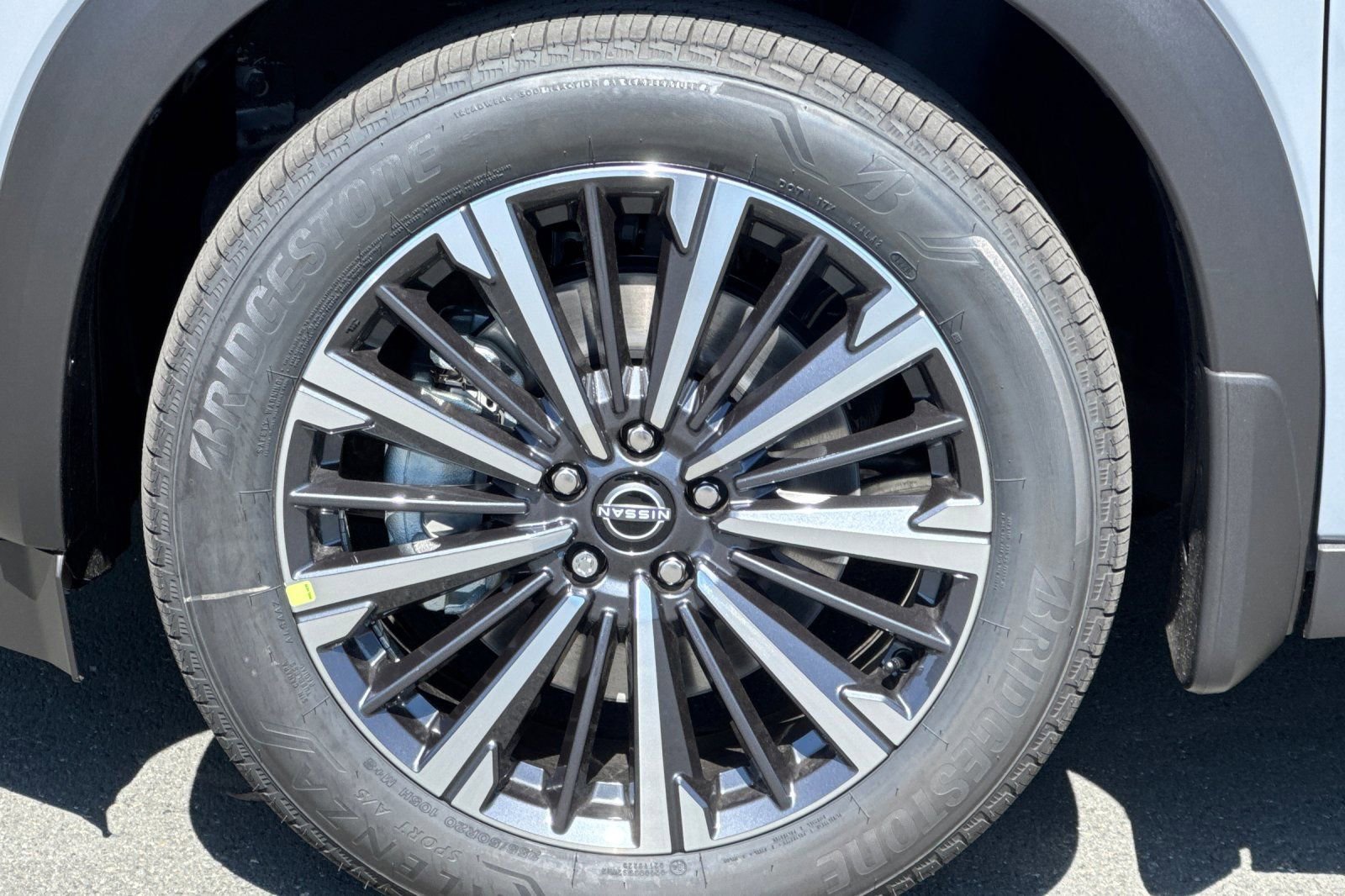 New 2026 Nissan Pathfinder Platinum AWD/4WD image 32