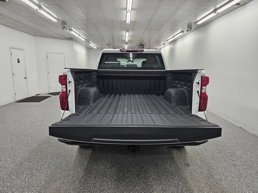 Used 2026 Chevrolet Silverado 1500 W/T w/ Trailering Package AWD/4WD image 7