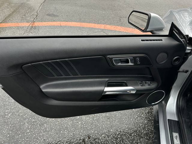 Used 2022 Ford Mustang Premium image 12