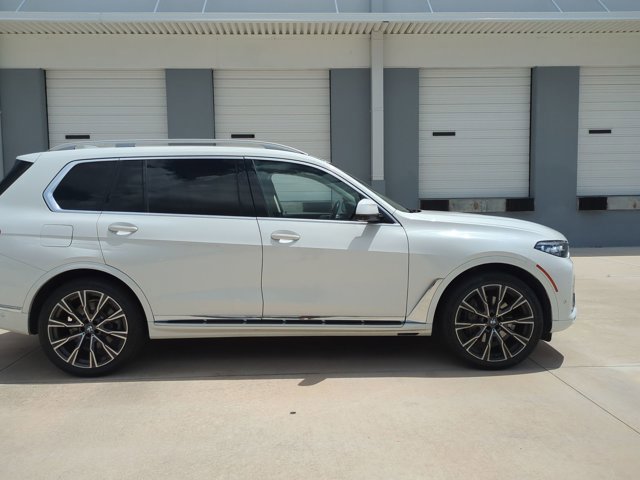 Used 2020 BMW X7 xDrive40i w/ Parking Assistance Package AWD/4WD image 4