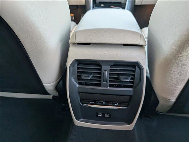 New 2026 BMW 330i Sedan w/ M Sport Package image 22