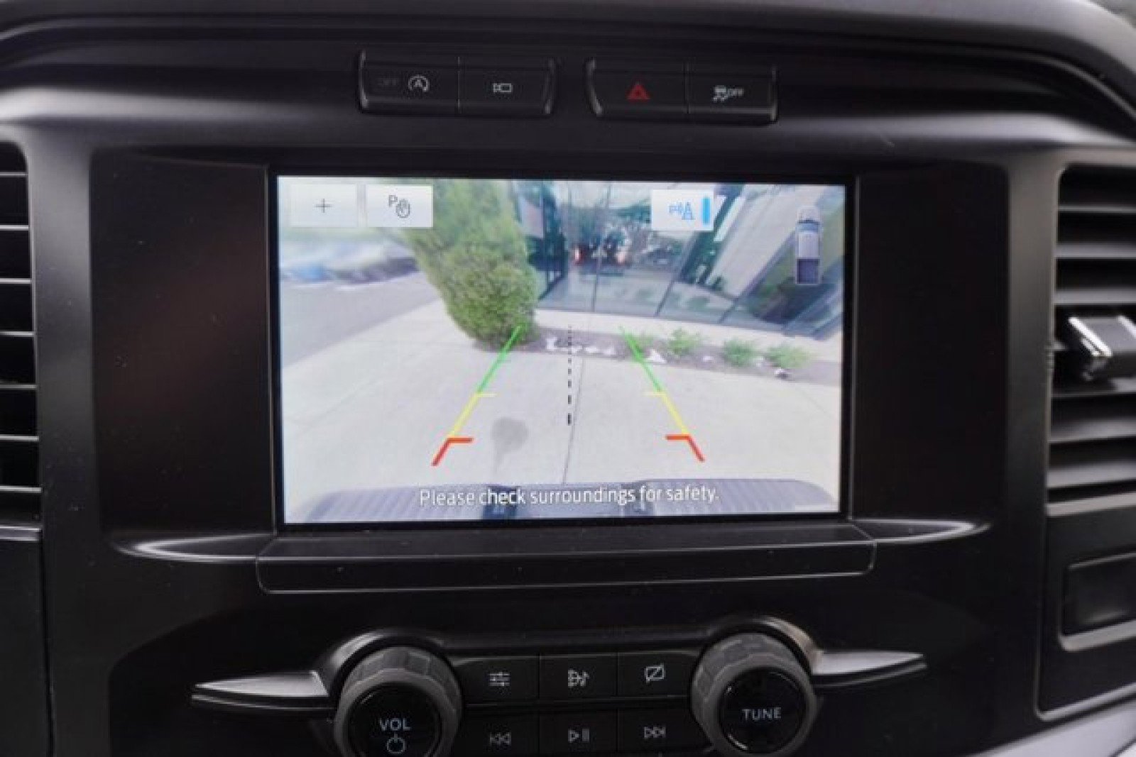 Used 2021 Ford F150 XLT image 24