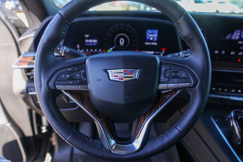 Used 2022 Cadillac Escalade Premium Luxury image 12