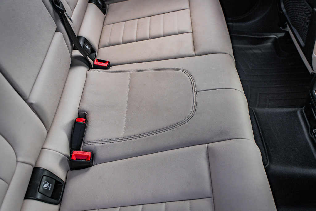 Used 2024 BMW X3 sDrive30i w/ Premium Package RWD image 42
