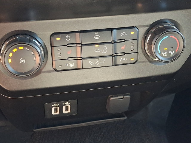 Used 2020 Ford F150 XLT w/ Equipment Group 302A Luxury AWD/4WD image 16