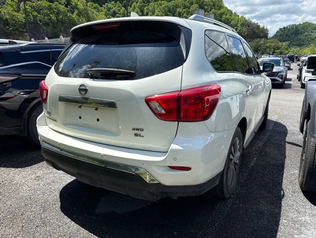Used 2019 Nissan Pathfinder SL AWD/4WD image 2
