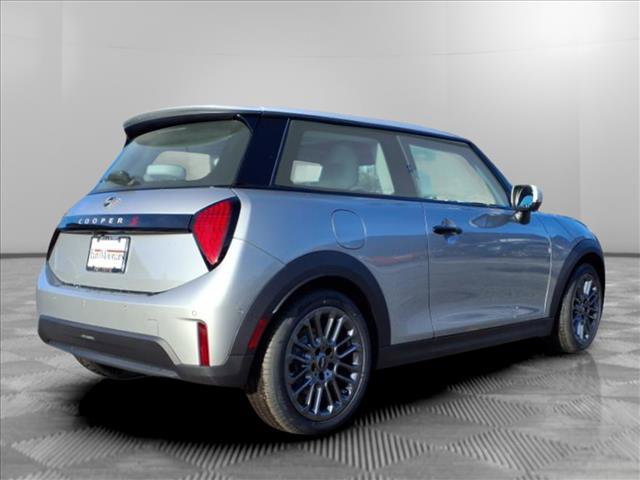 Certified 2025 MINI Cooper S image 5
