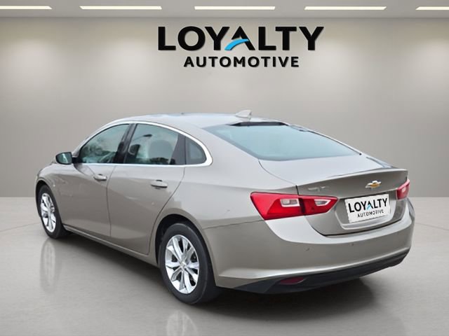 Used 2024 Chevrolet Malibu LT image 3