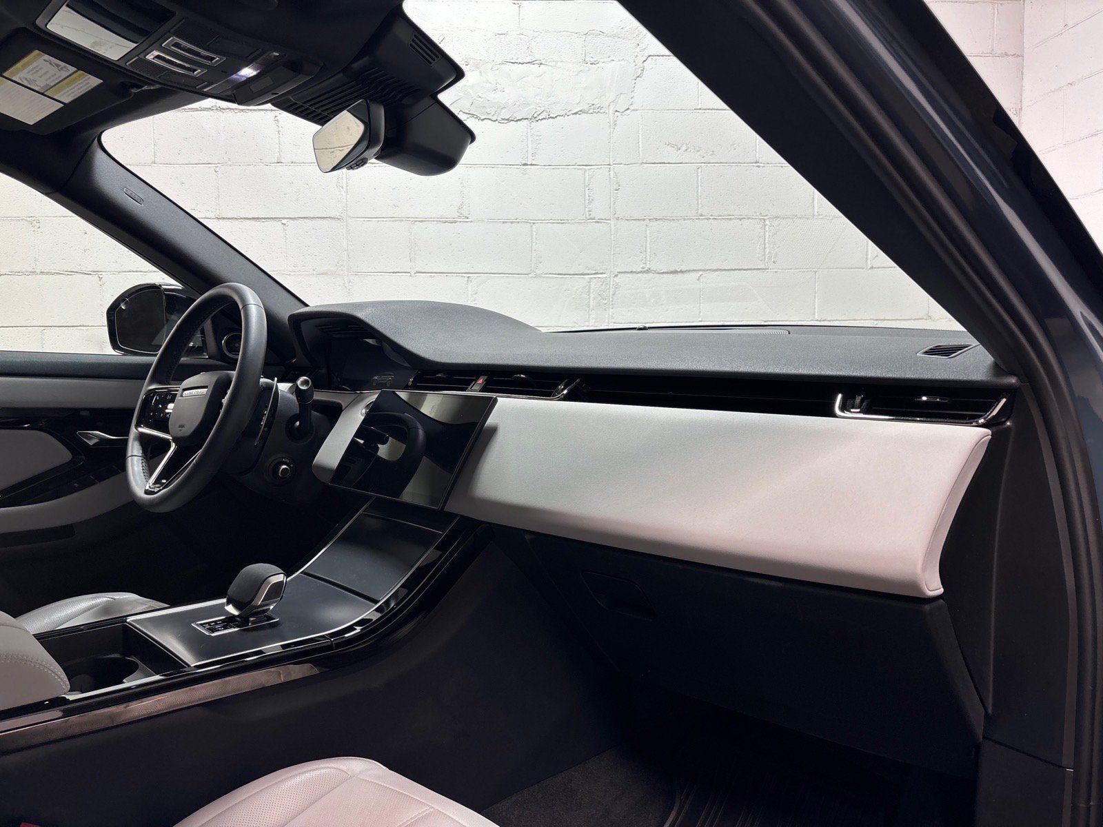 New 2026 Land Rover Range Rover Evoque S AWD/4WD image 30