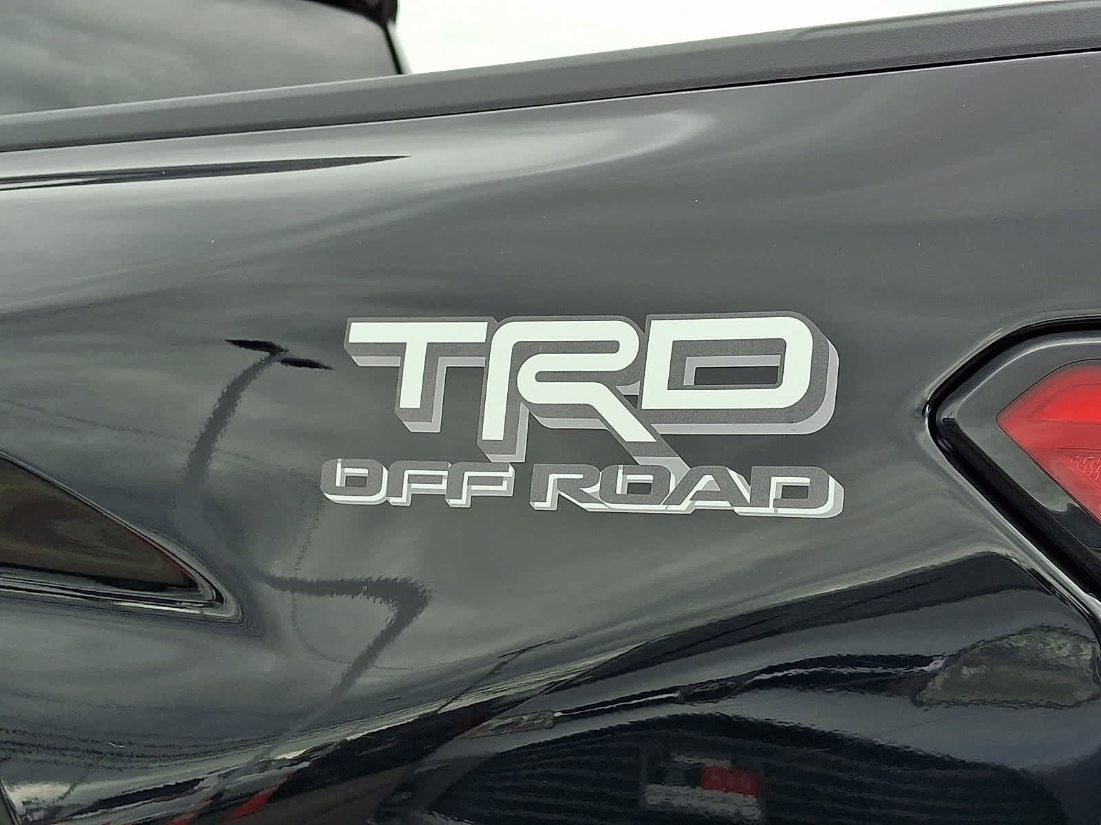 Used 2024 Toyota Tacoma TRD Off-Road AWD/4WD image 32