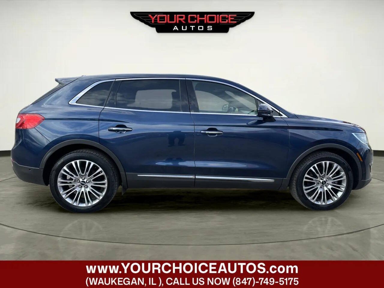 Used 2017 Lincoln MKX Reserve AWD/4WD image 6