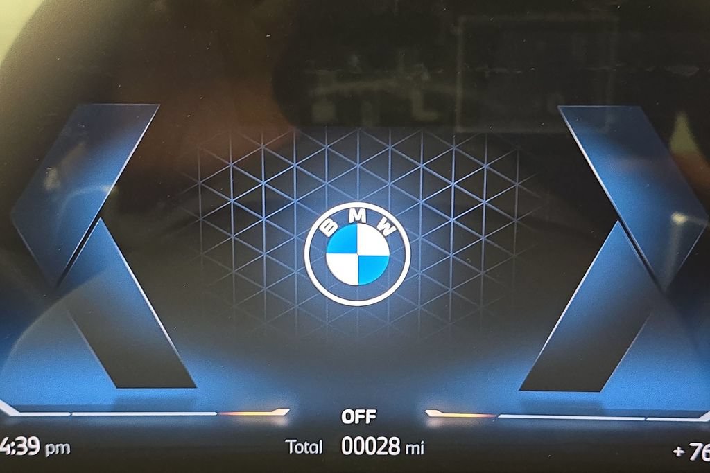 New 2027 BMW X6 xDrive40i w/ Premium Package AWD/4WD image 17
