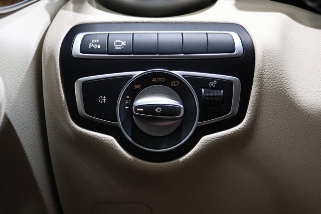 Used 2019 Mercedes-Benz GLC 300 4MATIC Coupe image 20