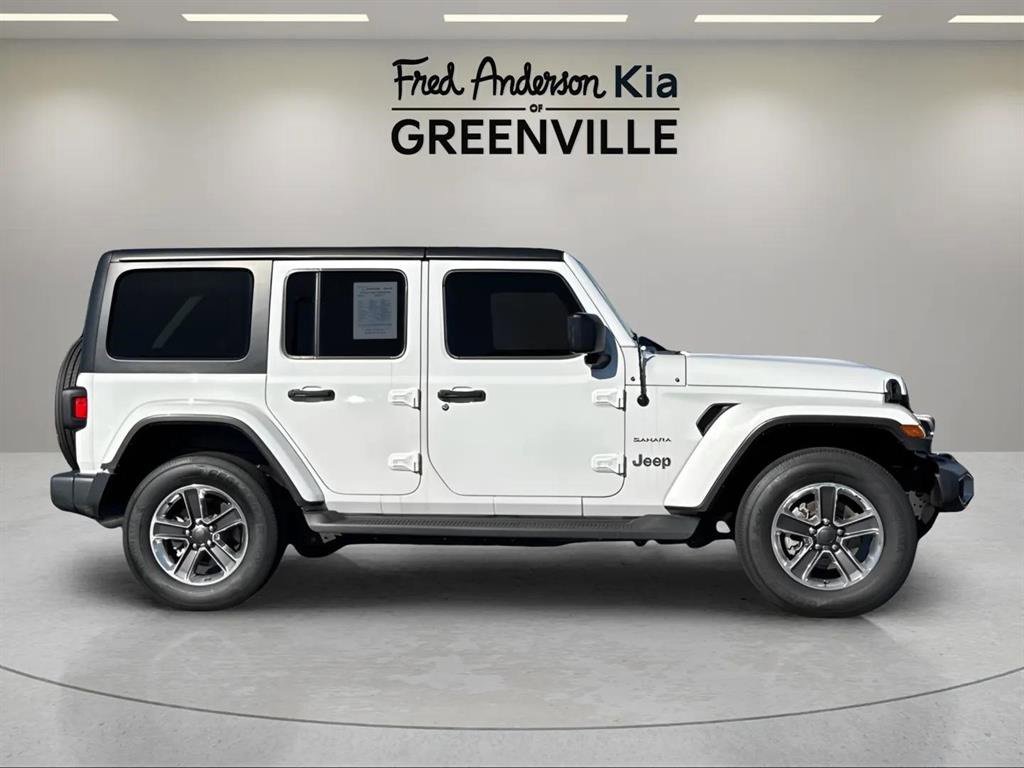Used 2022 Jeep Wrangler Unlimited Sahara w/ Cold Weather Group image 2