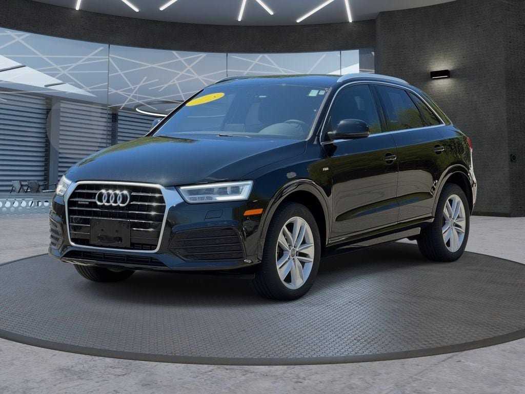 Used 2018 Audi Q3 2.0T Premium Plus w/ Premium Plus Package AWD/4WD image 2