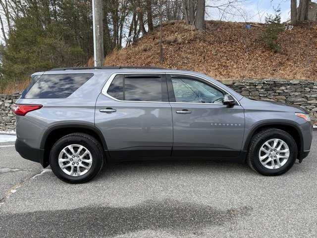 Used 2020 Chevrolet Traverse LT w/ Driver Confidence II Package image 1