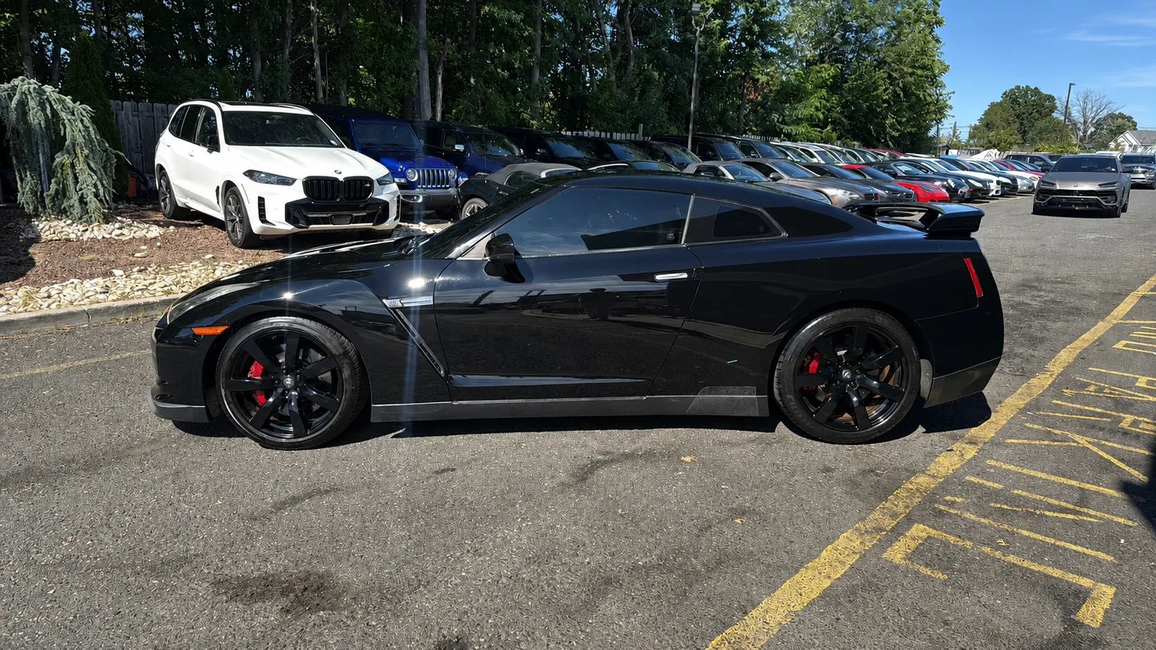 Used 2010 Nissan GT-R Premium AWD/4WD image 8