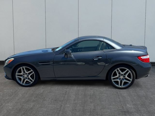 Used 2015 Mercedes-Benz SLK 250 image 2
