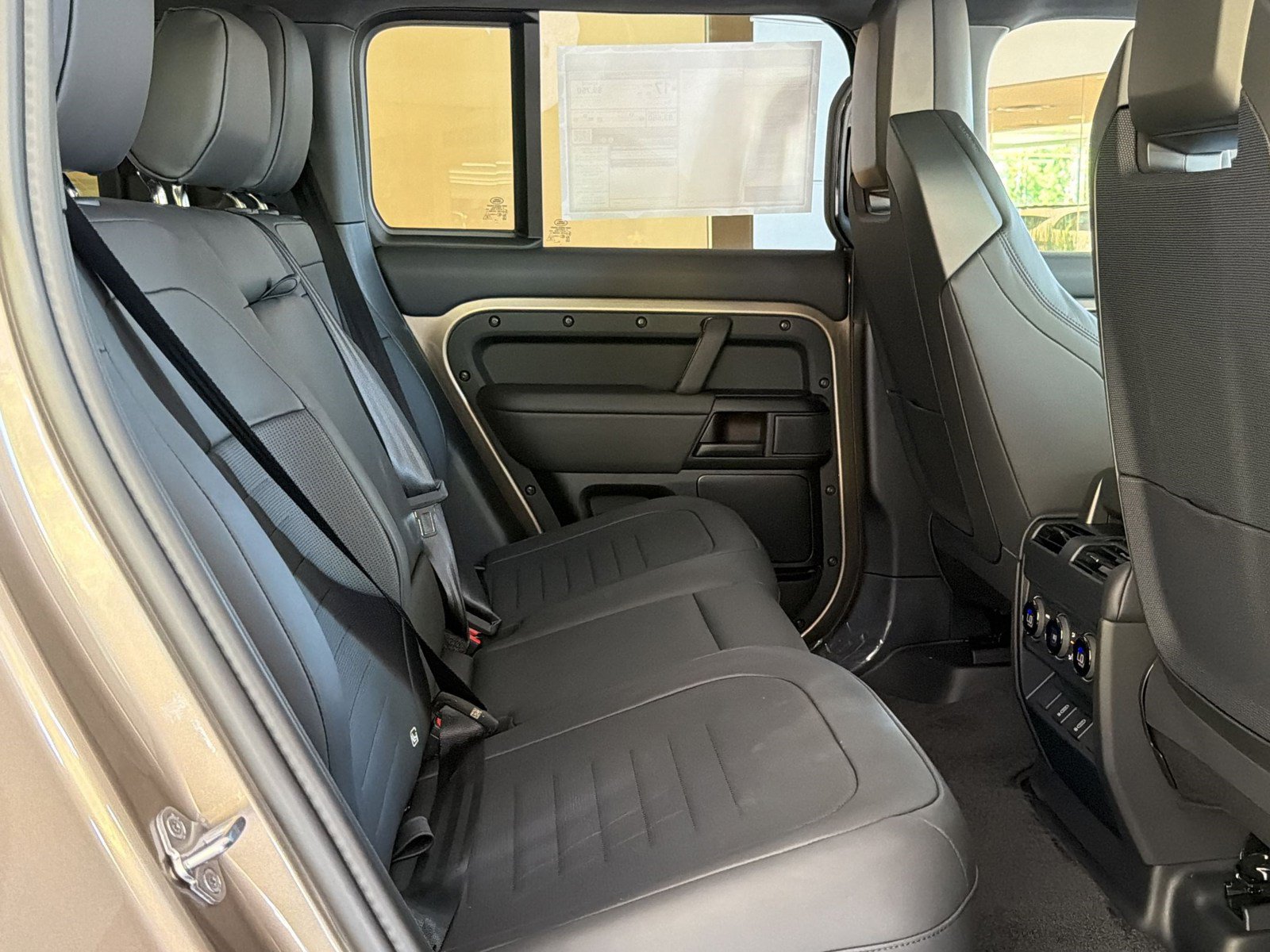 New 2026 Land Rover Defender 110 OCTA AWD/4WD image 30