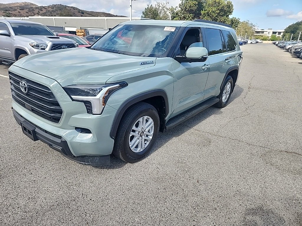 Used 2025 Toyota Sequoia SR5 image 1