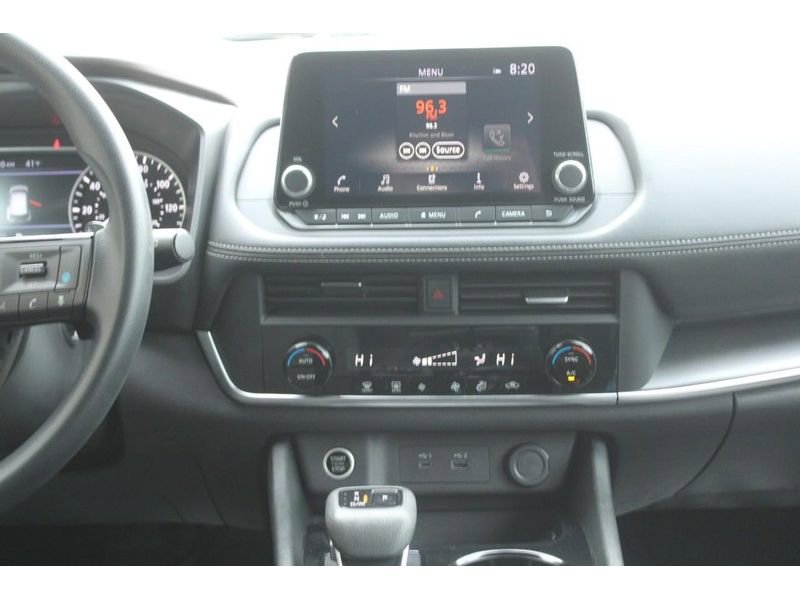 Used 2023 Nissan Rogue SV image 16