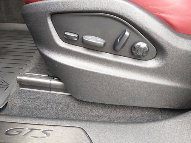 Used 2022 Porsche Cayenne GTS image 30