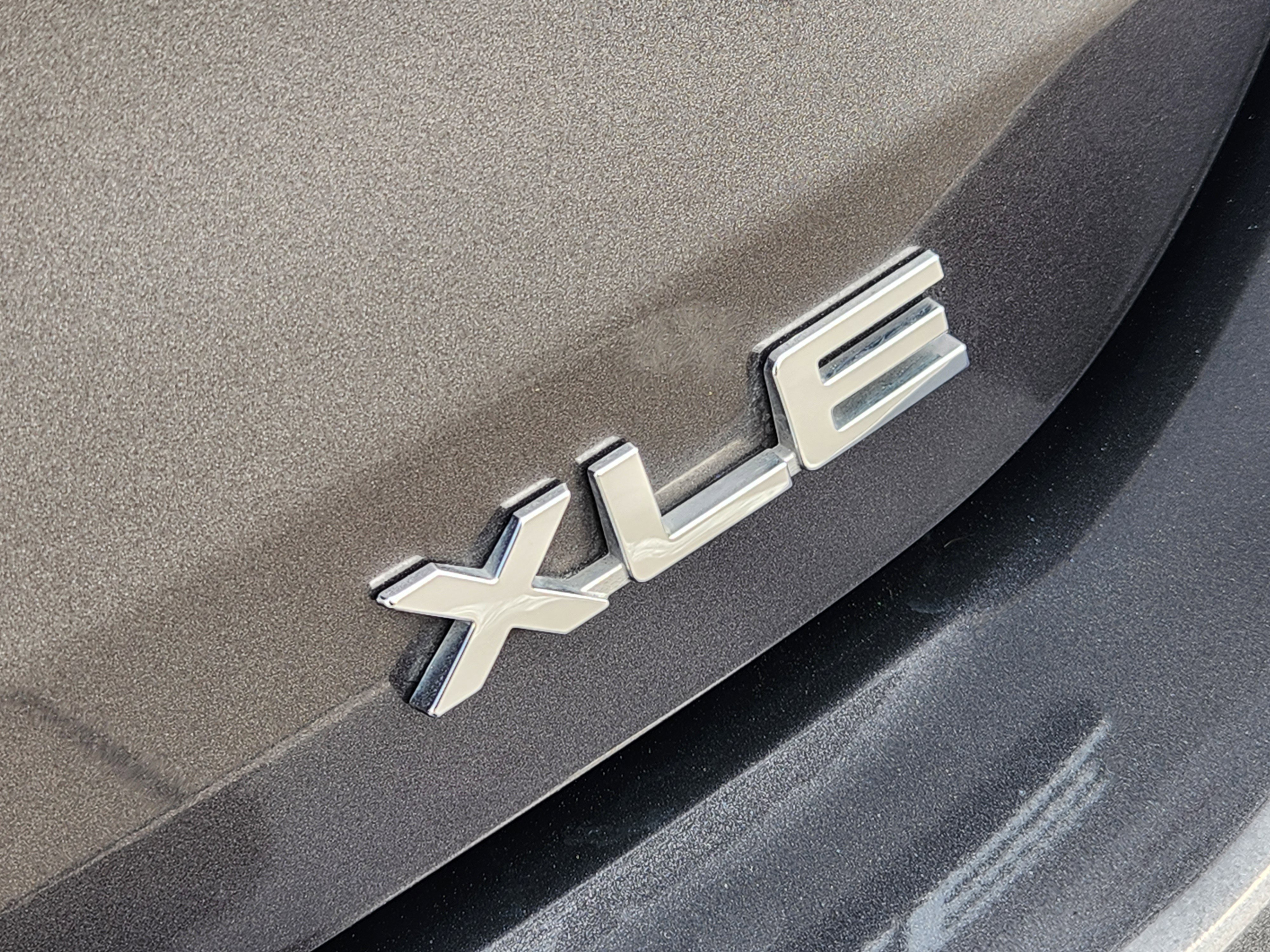 Used 2024 Toyota Highlander XSE image 12