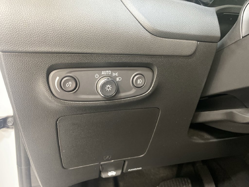 Certified 2023 Buick Encore GX Select w/ Sport Touring Package AWD/4WD image 23