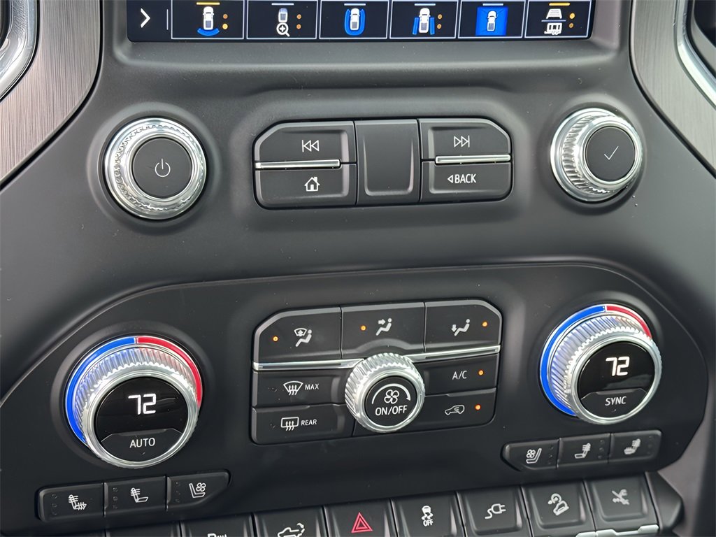 Used 2022 GMC Sierra 3500 Denali w/ Denali Black Diamond Edition image 19