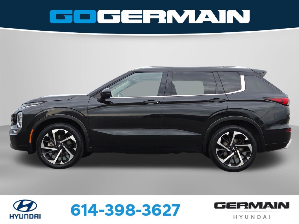 Used 2023 Mitsubishi Outlander SEL AWD/4WD image 12