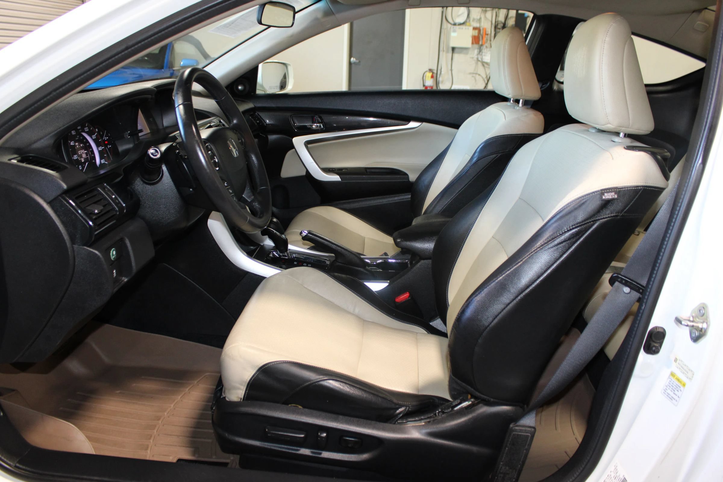 Used 2014 Honda Accord EX-L image 30
