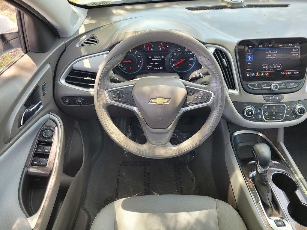 Used 2022 Chevrolet Malibu LT FWD image 16