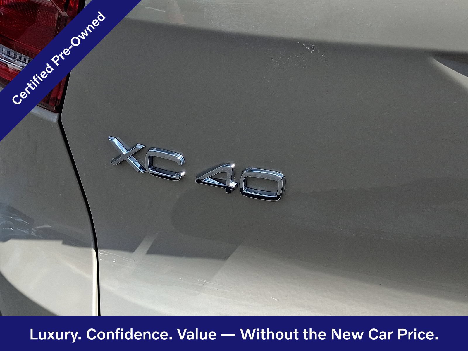 Certified 2025 Volvo XC40 B5 Ultra AWD/4WD image 30