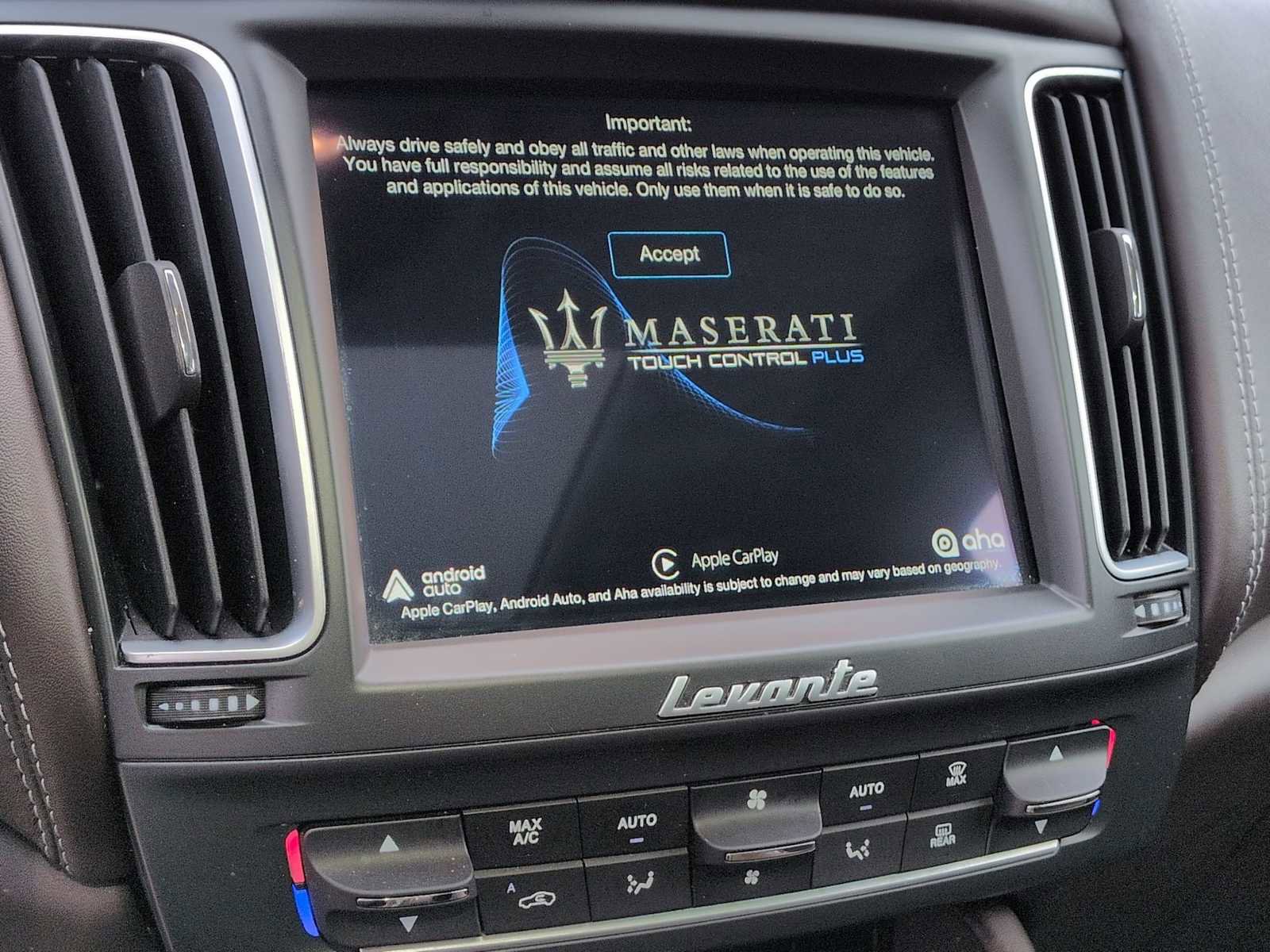 Used 2019 Maserati Levante S GranLusso image 29