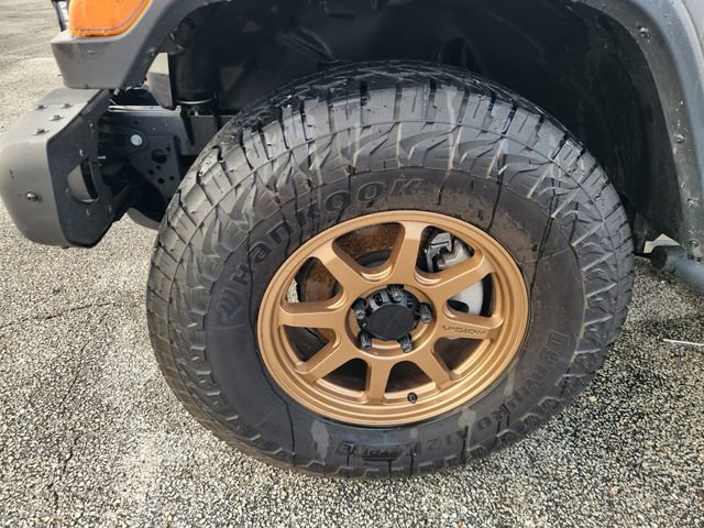 Used 2025 Jeep Wrangler Sport image 10