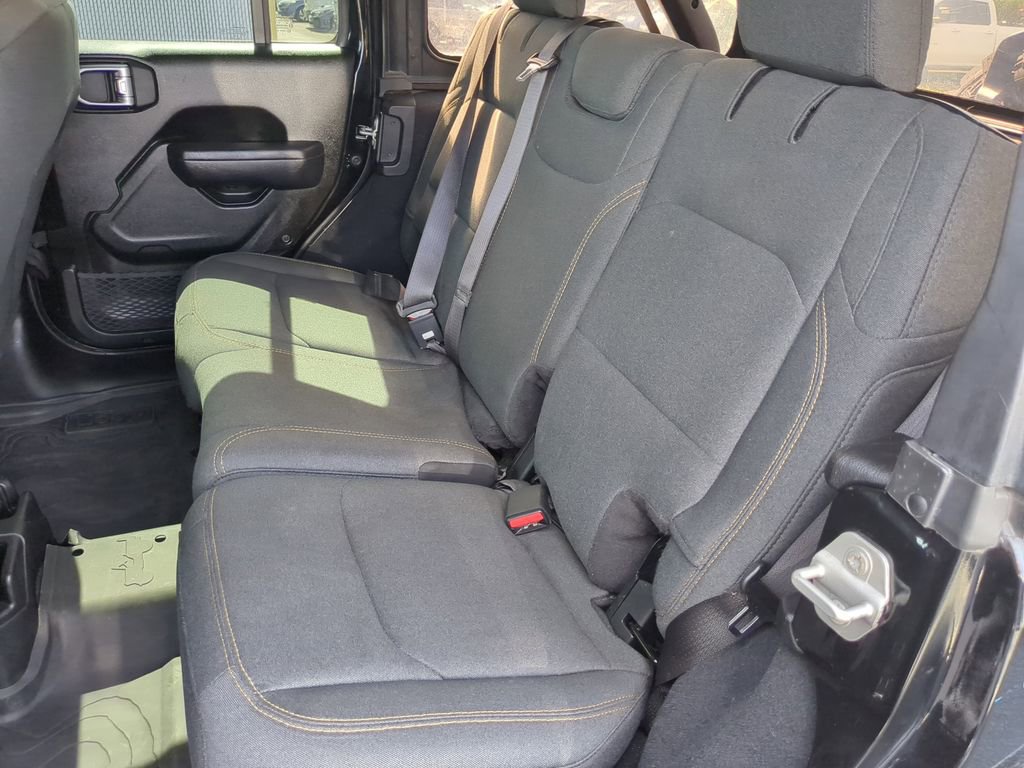 Used 2024 Jeep Wrangler Unlimited Sport AWD/4WD image 17