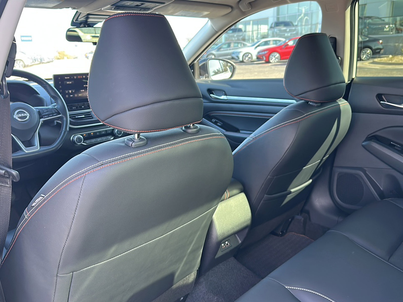 Used 2023 Nissan Altima 2.5 SR w/ SR Premium Package image 17