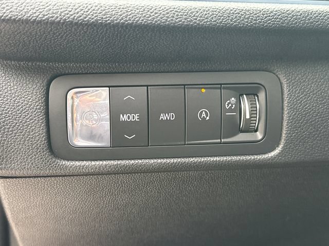 Used 2026 Chevrolet Traverse RS AWD/4WD image 30
