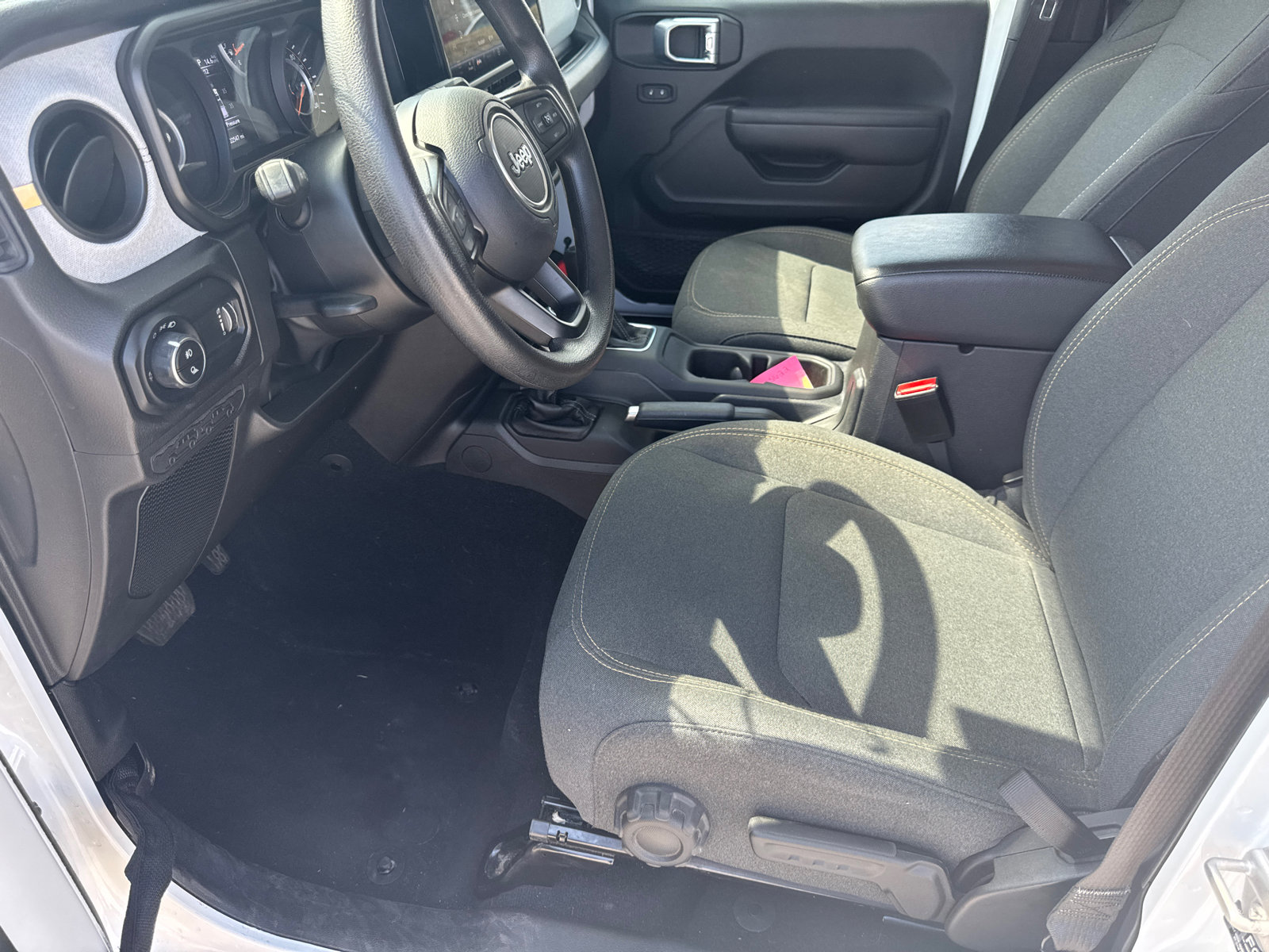 Used 2024 Jeep Gladiator Sport image 9