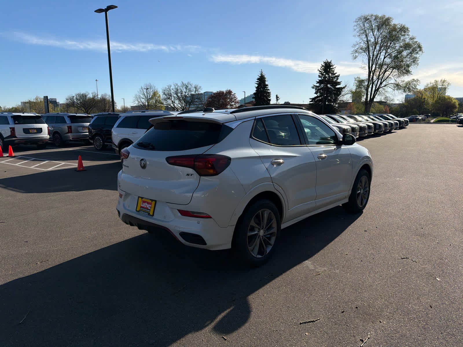 Used 2021 Buick Encore GX Essence w/ Advanced Technology Package AWD/4WD video 2