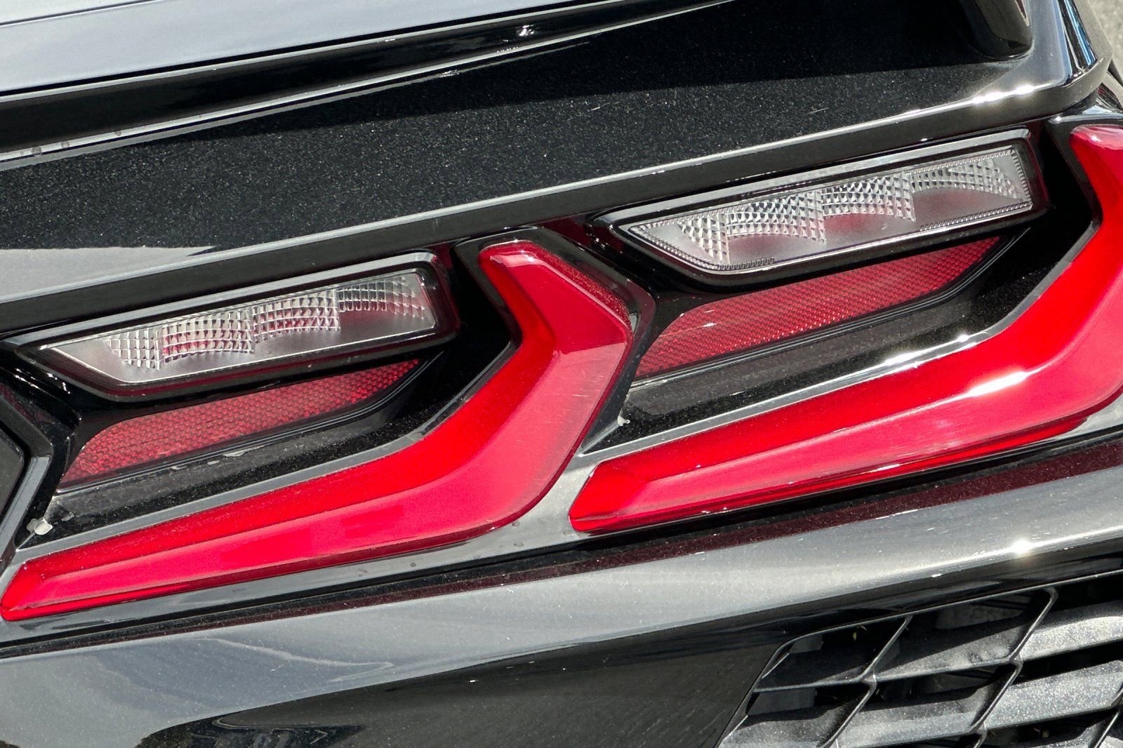 Used 2022 Chevrolet Corvette Stingray Premium Conv w/ Z51 Performance Package RWD image 45