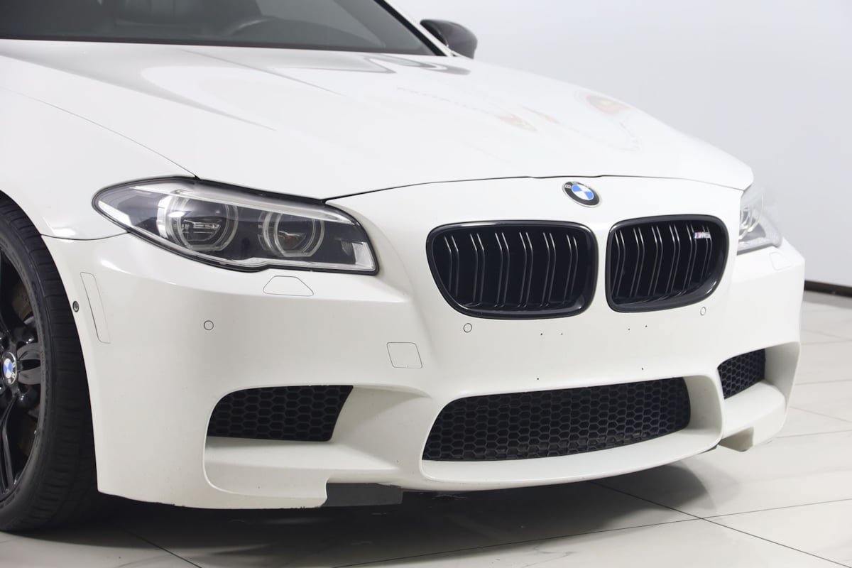 Used 2015 BMW M5 RWD image 40
