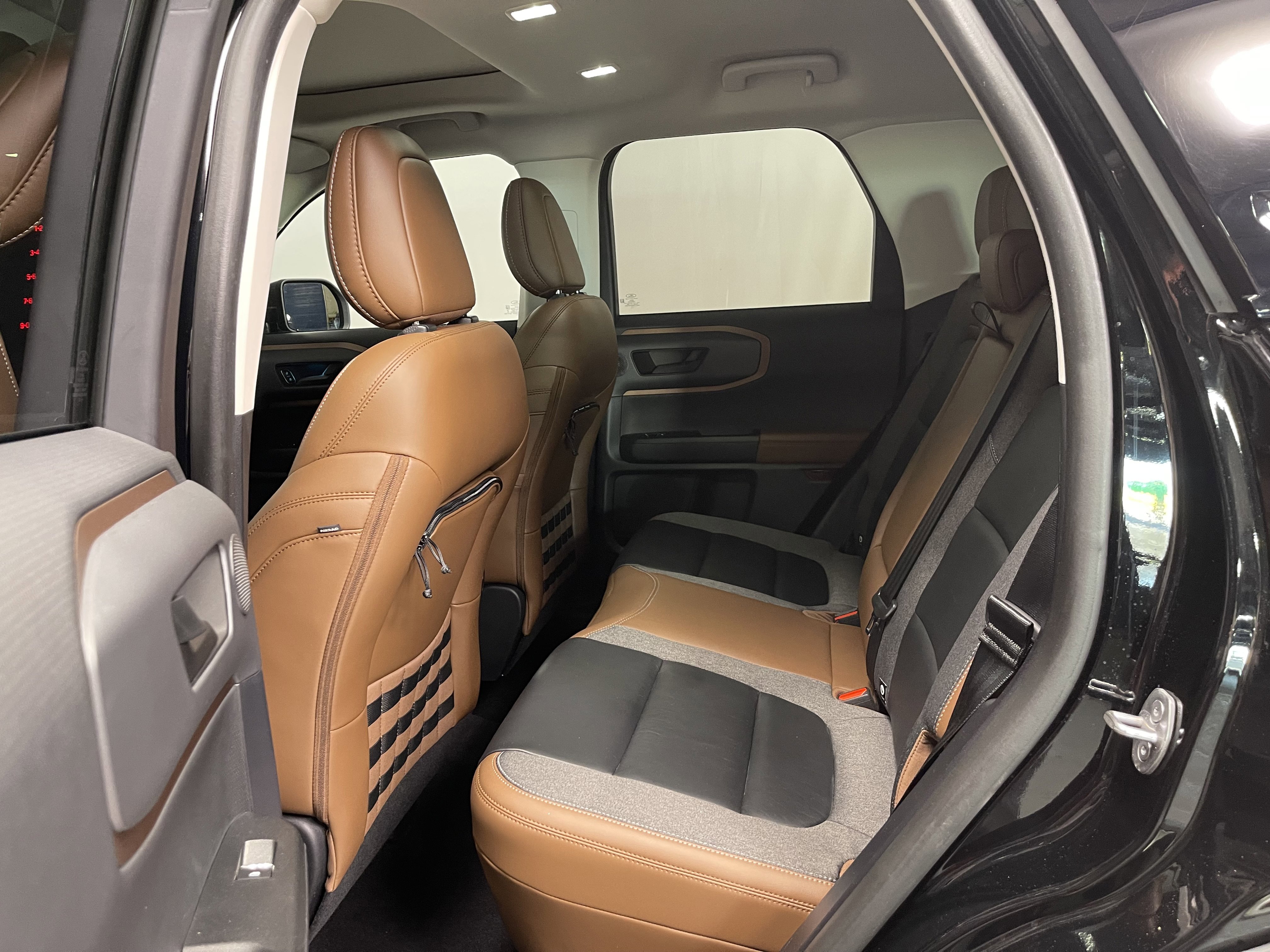 Used 2023 Ford Bronco Sport Outer Banks w/ Tech Package image 17