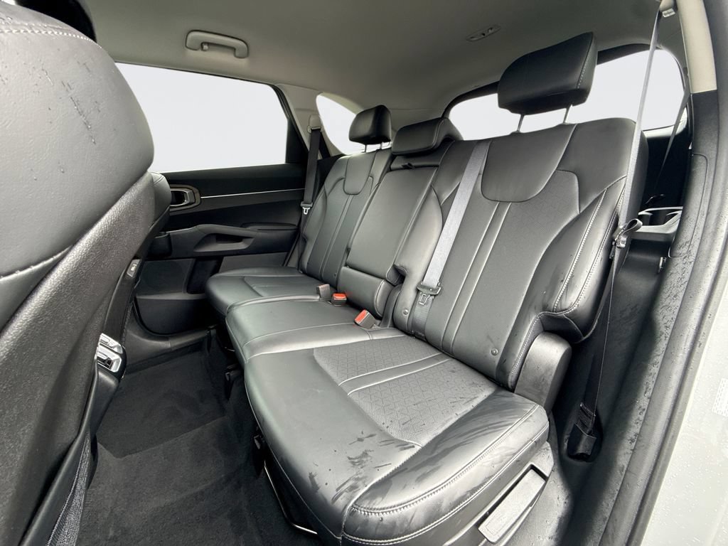 Used 2023 Kia Sorento S AWD/4WD image 25