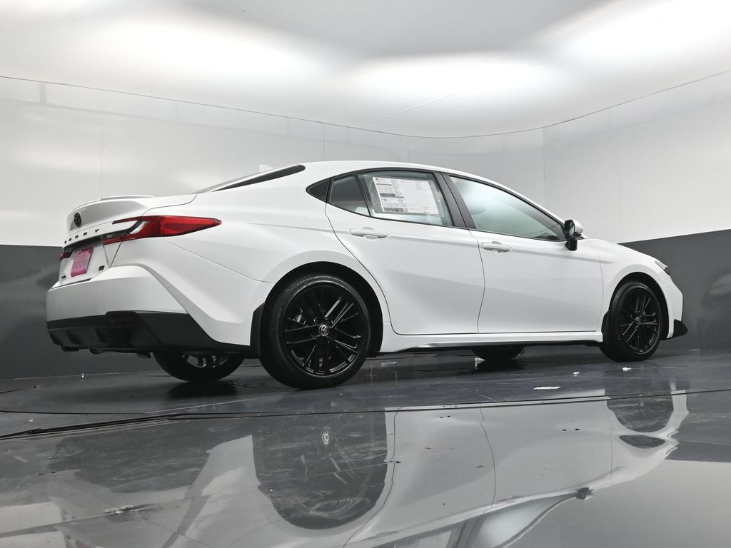 New 2026 Toyota Camry SE FWD image 18