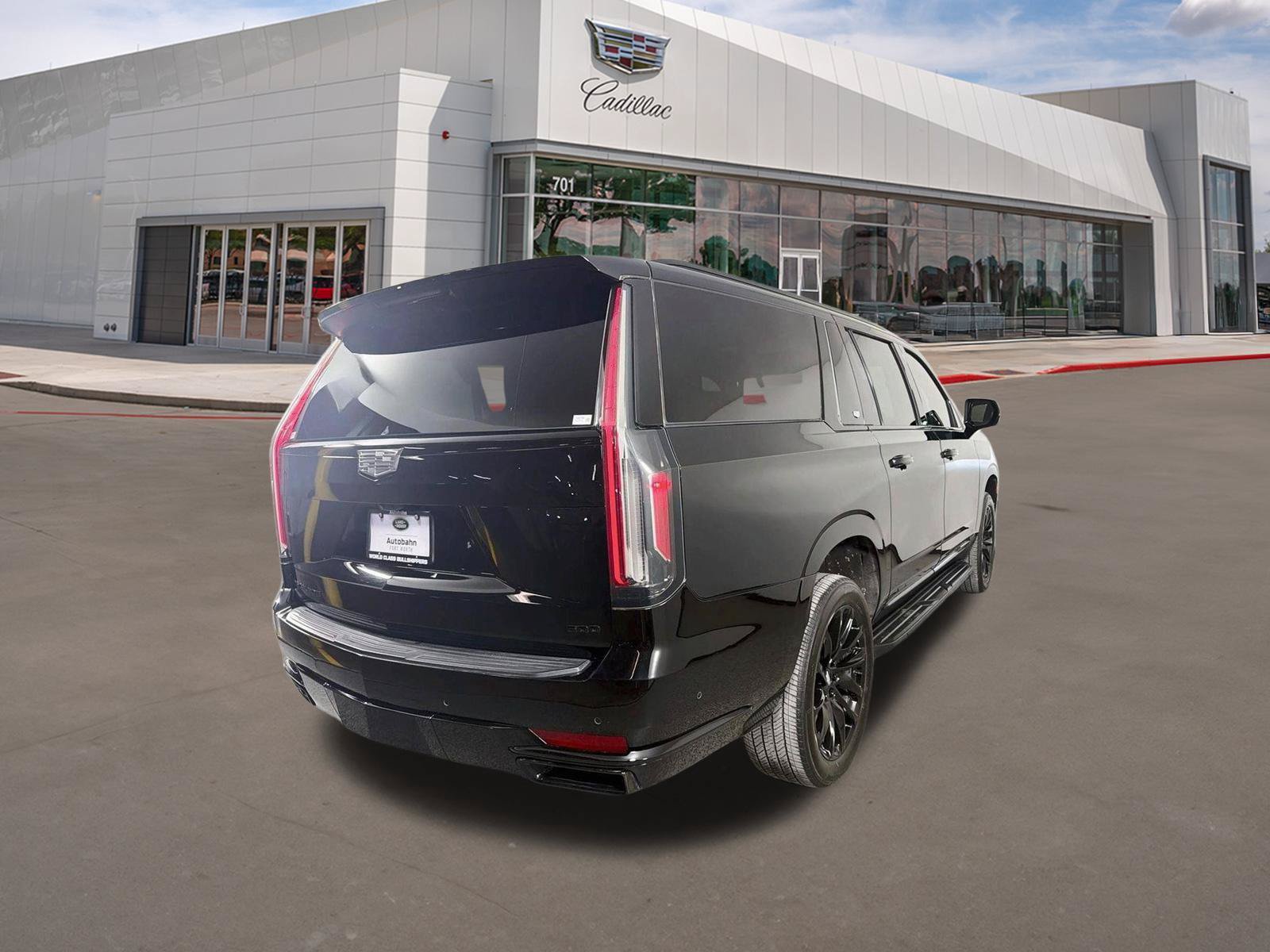 Certified 2024 Cadillac Escalade ESV Sport Platinum w/ LPO, ONYX Package AWD/4WD image 5