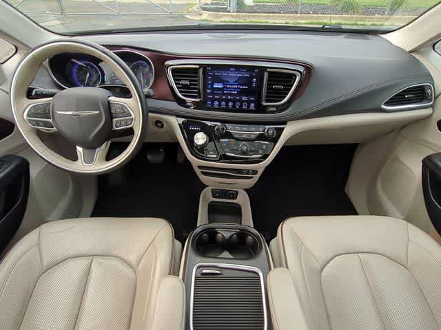 Used 2020 Chrysler Pacifica Limited w/ Advanced Safetytec Group FWD image 15