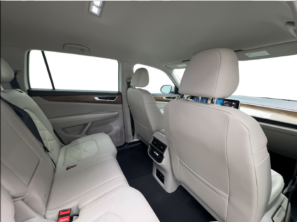 Used 2026 Volkswagen Atlas SE FWD image 29
