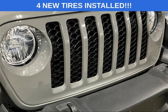 Used 2021 Jeep Gladiator Sport w/ Trailer Tow Package image 29