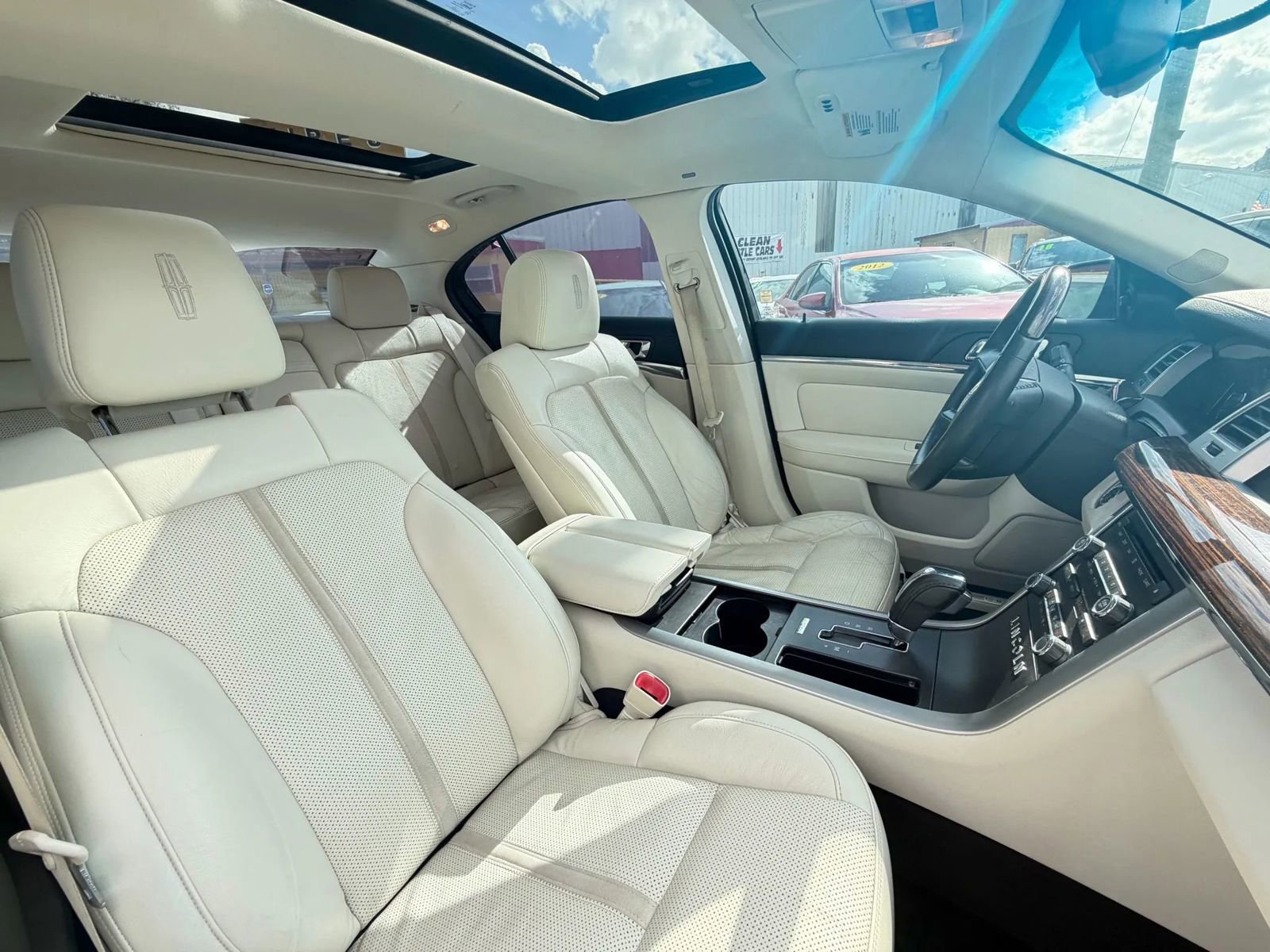 Used 2009 Lincoln MKS Sedan 4D image 14